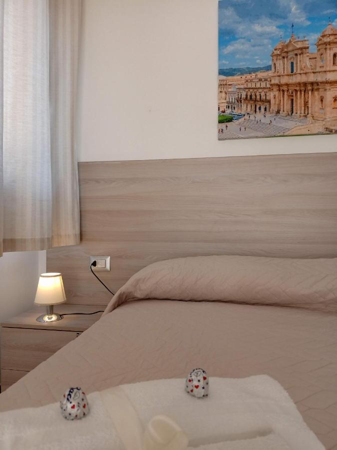 Deluxe Double or Twin Room Sea View