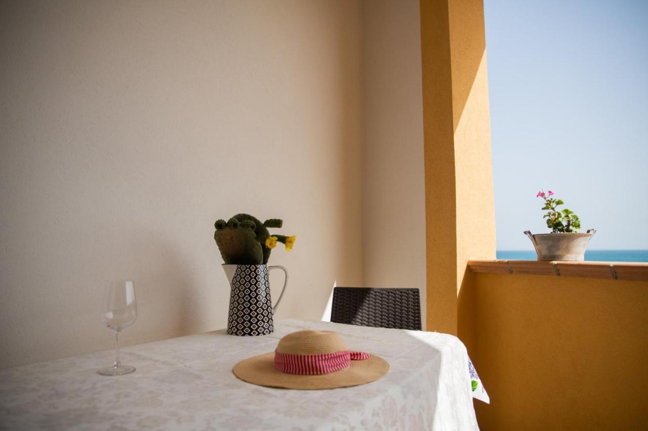 Two-Bedroom Apartment Sea View