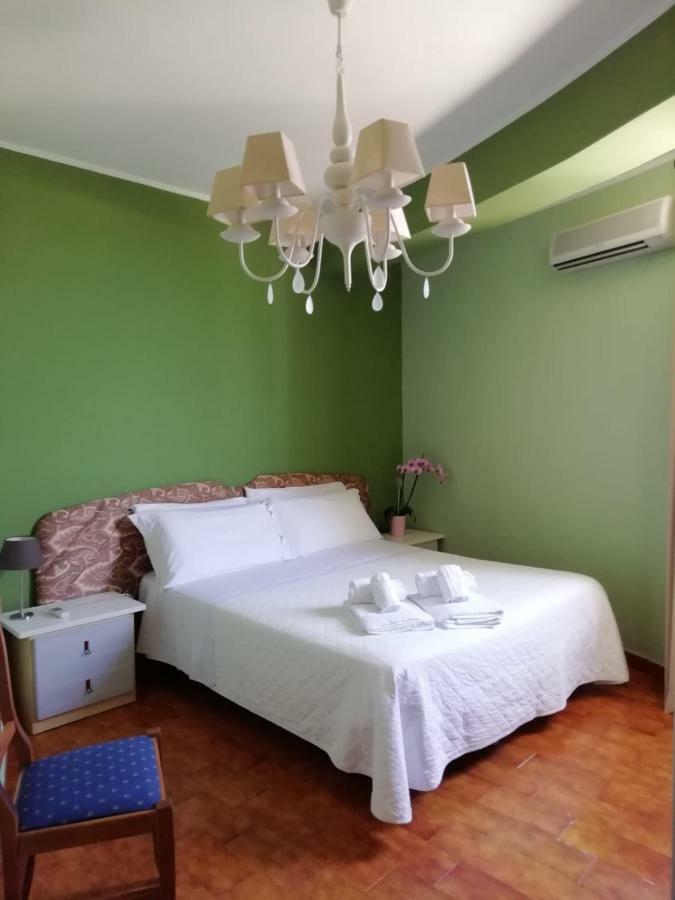 Two-Bedroom Apartment Terrace Sea View