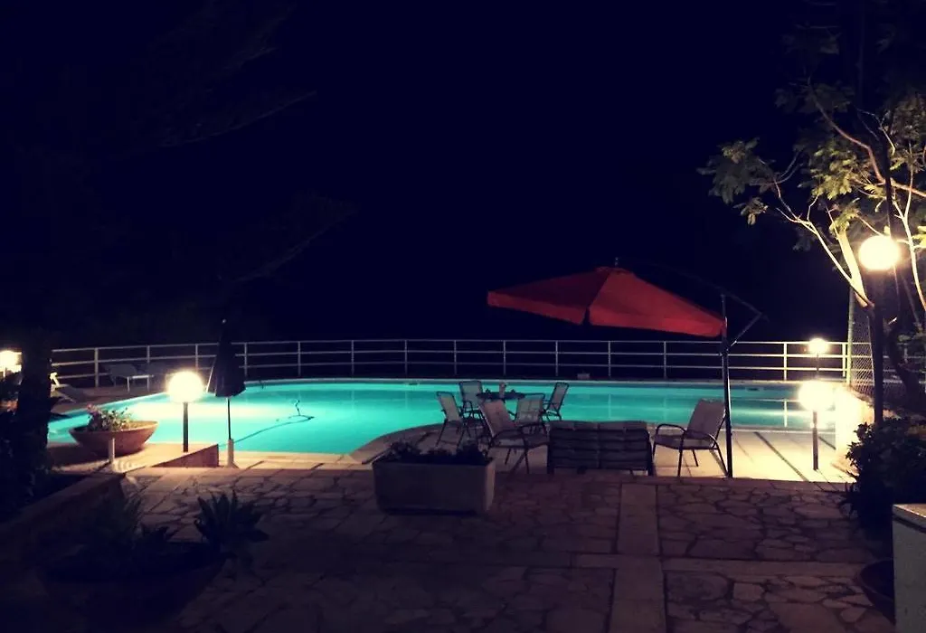 B&B Villa Franco Licata D'Andrea-1