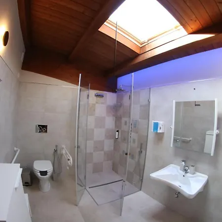 Mirko'S House-2